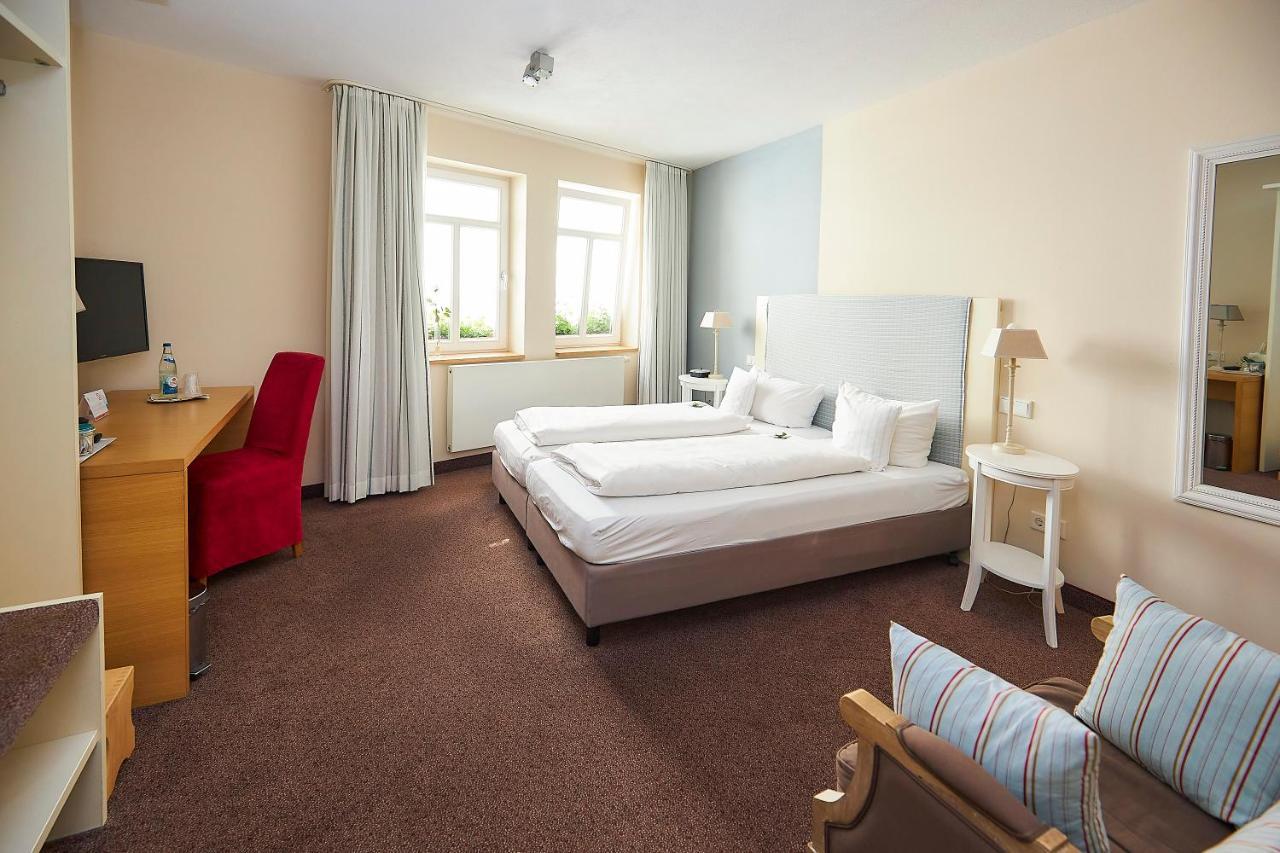 Flair Hotel Zum Storchen Bad Windsheim Exterior foto