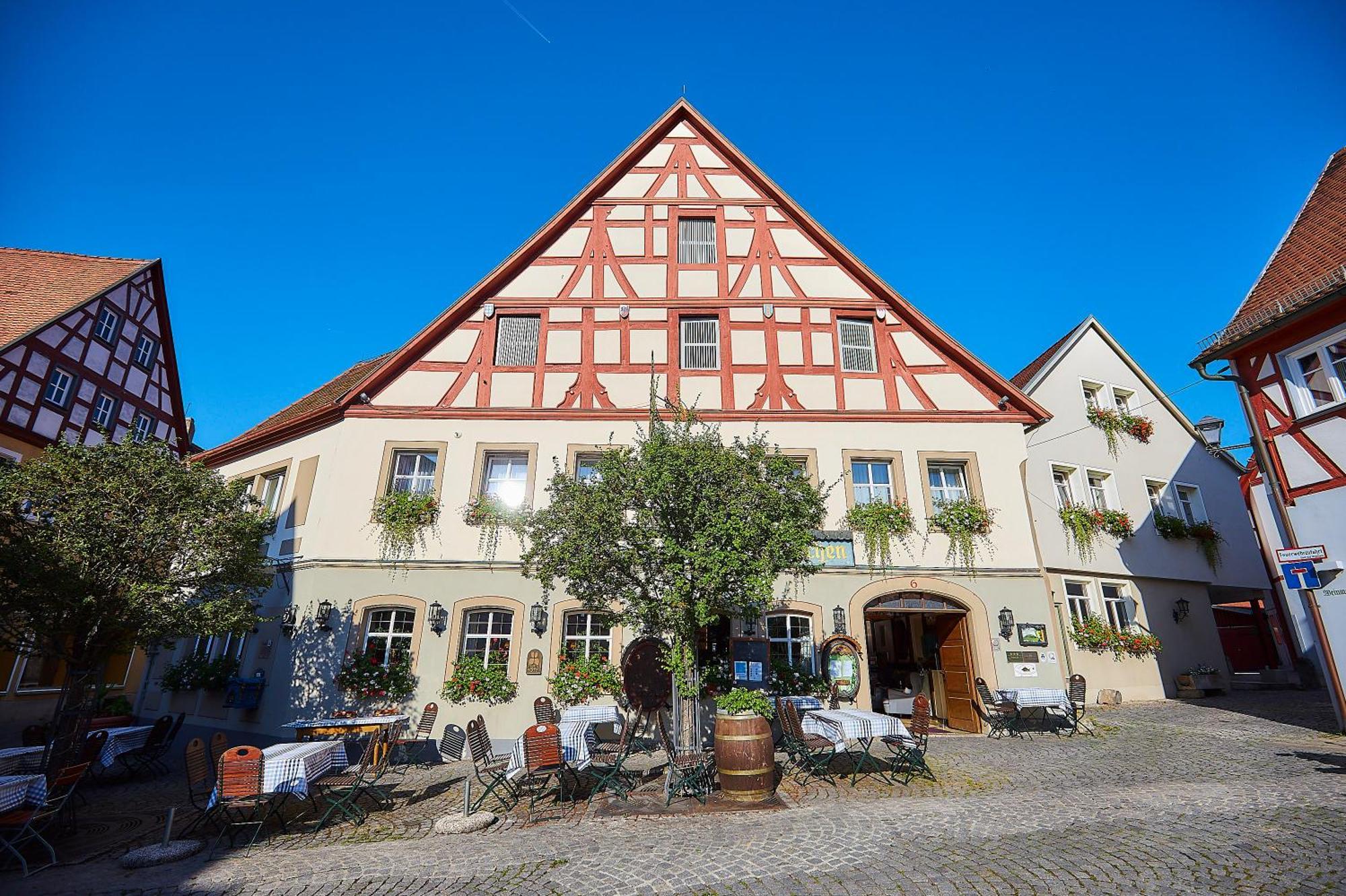 Flair Hotel Zum Storchen Bad Windsheim Exterior foto